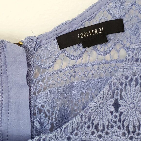 Boho crochet bundle of 3 tank style tops - Picture 4 of 13